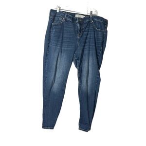 Torrid First At Fit Jeans Straight Leg Size 20S Classic Straight Blue SHORT